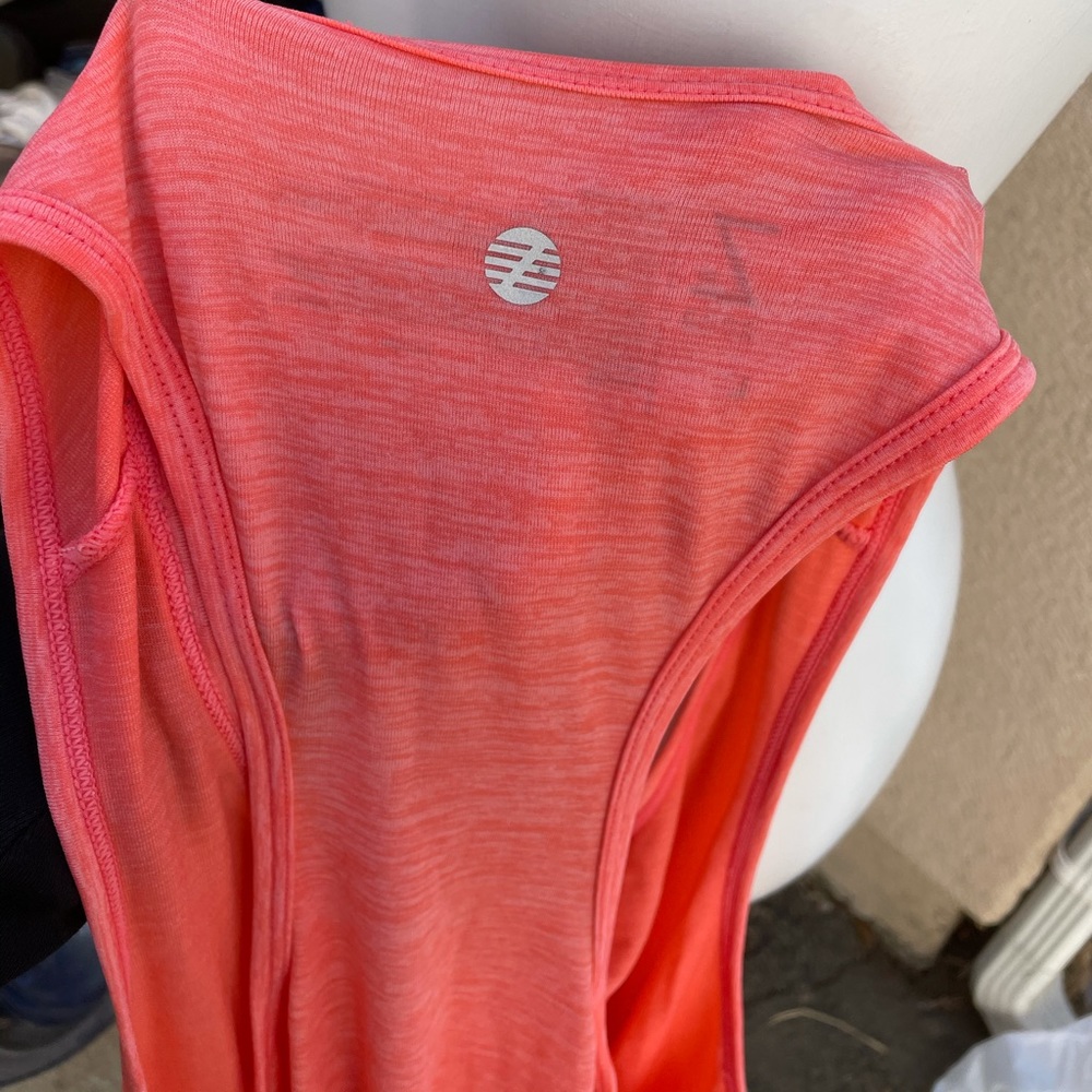 Zella tank - Picture 6 of 8